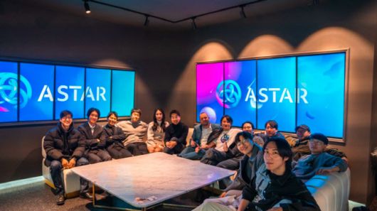 지난 13일 업비트 UDC2023에서 연설을 마친 아스타팀과 국내 파트너사 관계자들이 기념촬영하고 있다. (사진=위플 갤러리)