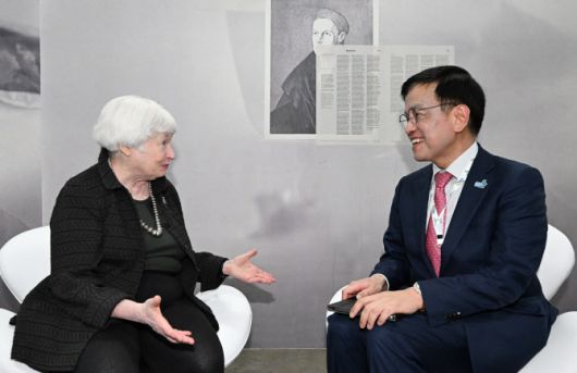 G20 재무장관 중앙은행총재회의 참석차 브라질을 방문한 최상목 부총리 겸 기획재정부 장관이 2월 29일(현지시간) 상파울루에서 재닛 옐런 미국 재무장관과 면담을 하고 있다.(사진=기재부)