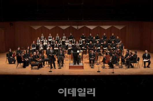 지난 3월 6일 서울 송파구 롯데콘서트홀에서 열린 콜레기움 보칼레 서울의 ‘바흐 요한 수난곡’의 한 장면. (사진=콜레기움 보칼레 서울)