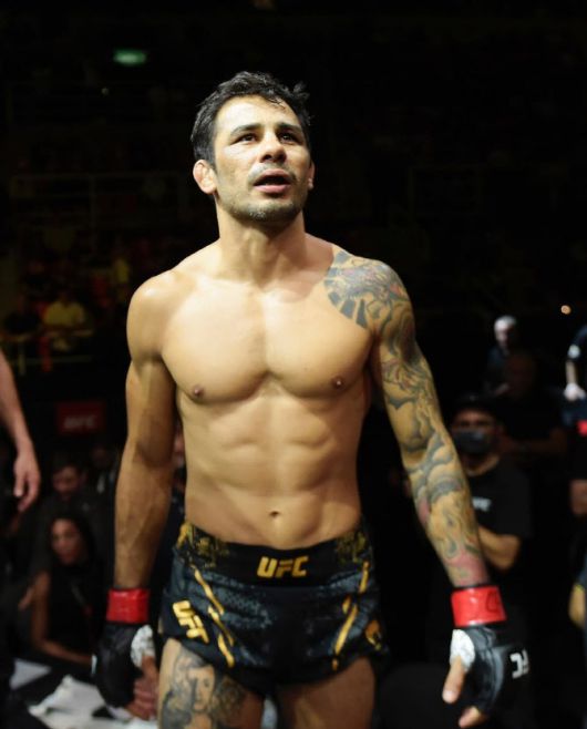 UFC 플라이급 타이틀을 지킨 알레샨드리 판토자. 사진=UFC 공식 SNS