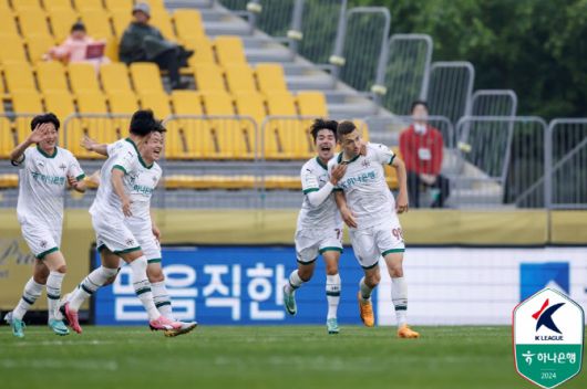 안톤(대전)이 선제골을 넣고 기뻐하고 있다. 사진=한국프로축구연맹