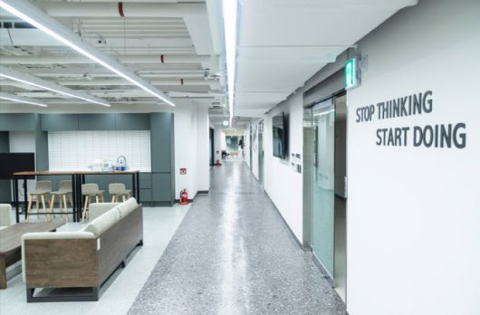 글로벌 스튜디오 내관