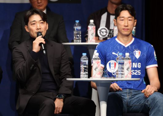 19일 서울 마포구 누리꿈스퀘어에서 열린 K리그2 2025 개막 미디어데이에서 수원삼성블루윙즈 변성환 감독이 각오를 밝히고 있다. 사진=뉴시스