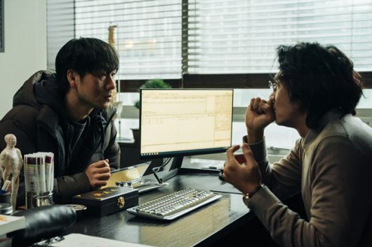 박해수(왼쪽)와 이광수(사진=넷플릭스)