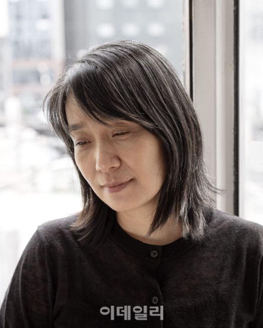 한강 작가. (사진=ⓒ전명은, 문학과지성사)