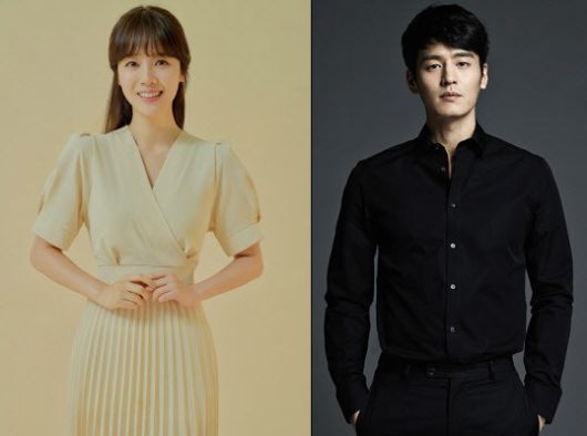 신고은(왼쪽)과 윤종화