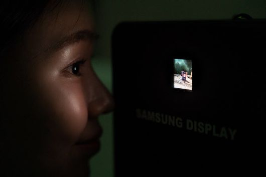 삼성디스플레이가 ‘SID 2025’에서 공개하는 RGB 올레도스(5000PPI) . (사진=삼성디스플레이)