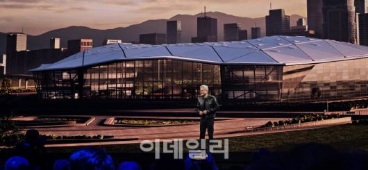 대만 타이베이 베이터우에 들어설 신사옥 ‘엔비디아 별자리’ 프로젝트에 대해 설명하고 있다. (사진=김아름 기자)