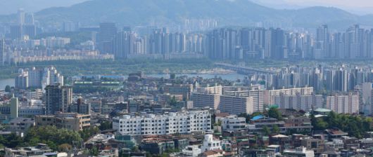 서울 남산에서 바라본 용산과 반포 일대 아파트 단지 모습. (사진= 연합뉴스)