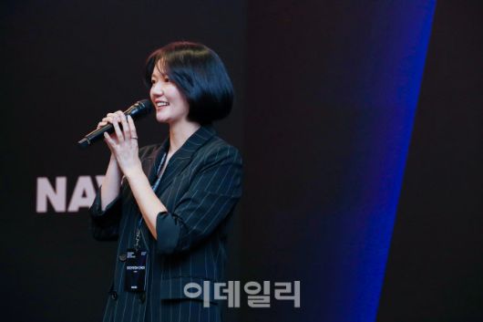 최수연 네이버 대표가 지난 5일(현지시간) 미국 실리콘밸리에 위치한 포시즌 호텔에서 ‘Venturing NAVER’s Next Chapter’ 네트워킹 행사에서 발언하고 있다. (사진=네이버)