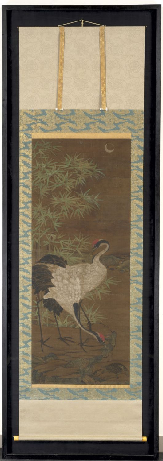 ‘십장생도’, 조선 16세기 후반, 비단에 먹과 색, 각 130.6×52.7cm, 기메박물관. (사진=국립중앙박물관)