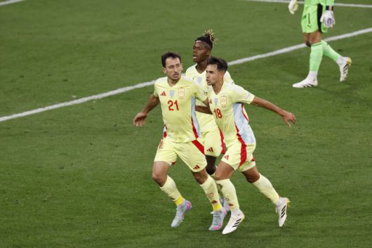 미켈 오야르사발이 득점 후 기뻐하고 있다. 사진=AFPBB NEWS