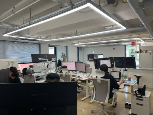 에이엠매니지먼트 직원들이 근무하는 모습.(사진=이데일리 강민구 기자)