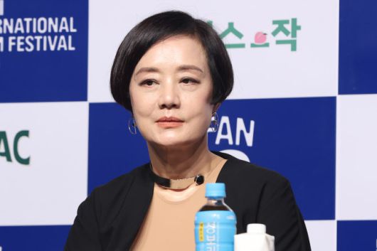 10일 용산구 백범김구기념관에서 열린 ‘제29회 부천국제판타스틱영화제 공식 기자회견’에서 장미희 조직위원장이 질문을 듣고 있다.(사진=연합뉴스)