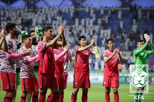 2022년 카타르 대회 예선 마지막 경기에서 UAE에 패하며 조 1위 자리를 이란에 내줬다. 사진=대한축구협회
