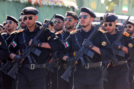 지난 4월 이란 테헤란에서 진행된 육군의 날 기념 군사 퍼레이드에서 국인들이 행진을 하고 있다,(사진=AFP)