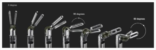 리브스메드의 상하좌우 90도 회전이 가능한 복강경 수술기구 ‘아티센셜’.