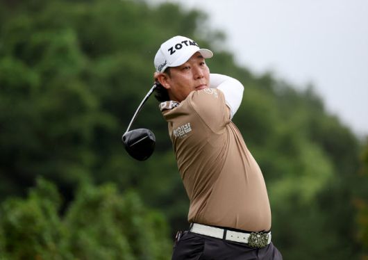 김봉섭이 월요예선을 통과해 출전한 제68회 KPGA 선수권대회 with A-ONE CC에서 경기하고 있다. (사진=KPGA)