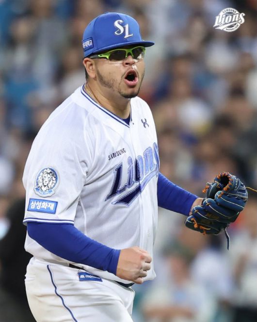 삼성라이온즈 외국인투수 아리엘 후라도가 이닝을 마친 뒤 포효하고 있다. 사진=삼성라이온즈