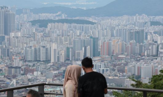 24일 서울 남산에서 바라본 시내 아파트 모습(사진=연합뉴스)