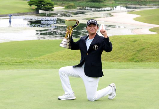 KPGA 상반기 대회에서 유일하게 다승을 이룬 옥태훈. 사진=KPGA