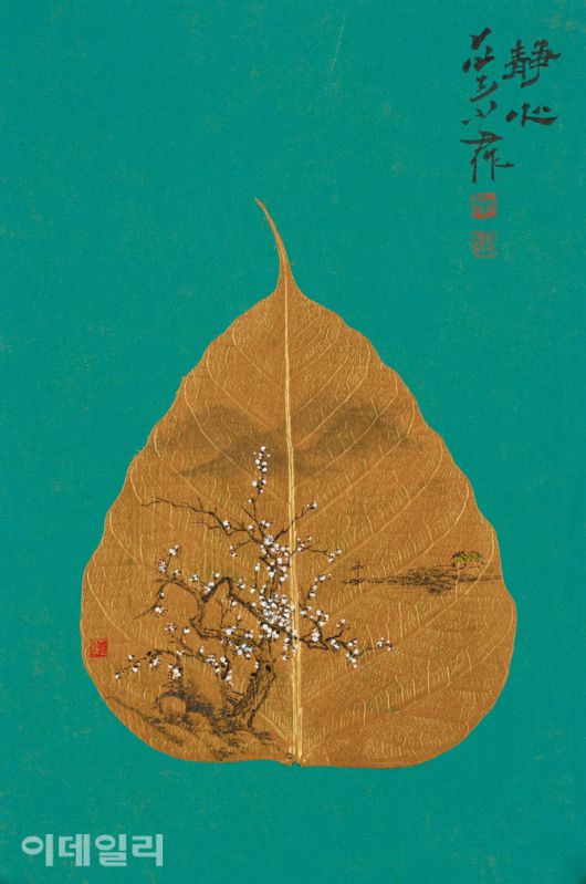 윤민찬 ‘정심’(2022), 금박에 수묵채색, 22×33㎝(사진=작가)
