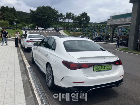 메르세데스-AMG E 53 하이브리드 4MATIC+(사진=정병묵 기자)