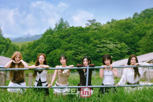 퍼플키스. 왼쪽부터 채인, 나고은, 이레, 유키, 도시, 수안(사진=RBW)