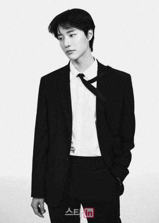 우즈(사진=EDAM엔터테인먼트)