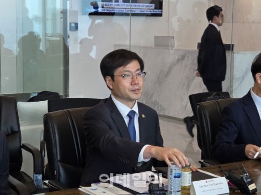 여한구 산업통상자원부 통상교섭본부장이 8일 서울 여의도 IFC 암참 사무실에서 비공개 간담회를 진행했다.(사진=조민정 기자)