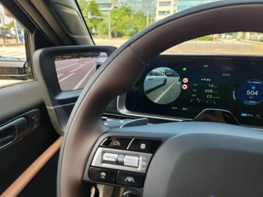 현대차 더 뉴 아이오닉 6 디지털 사이드미러 (사진=이데일리 이배운 기자)