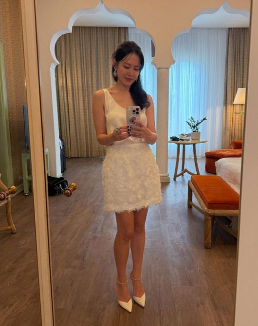 손예진 인스타그램에 올라온 사진