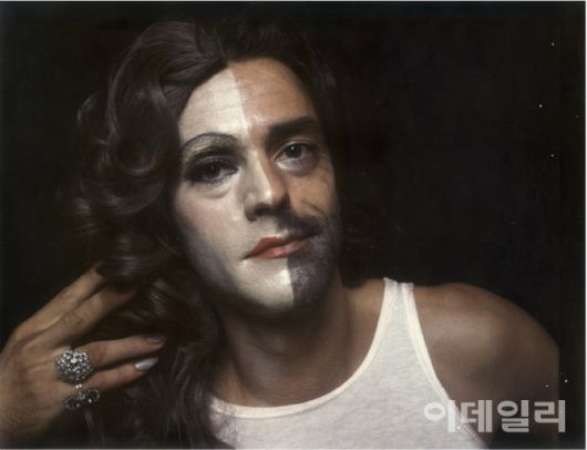 울라이 ‘쉬히’(S‘he, 1973). 3일 서울 강남구 코엑스에서 개막하는 ‘프리즈 서울 2025’에서 프리즈 마스터즈 세션에 나서는 스퍼스갤러리에 걸린다(사진=프리즈).