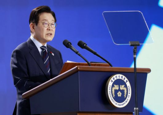 민주평화통일자문회의 의장인 이재명 대통령이 2일 경기 고양시 킨텍스에서 열린 제22기 민주평통 출범식에서 의장연설을 하고 있다.(사진=연합뉴스)