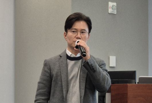 윤경원 인트론바이오 대표는 27일 서울 여의도에서 기업설명회를 진행했다. (사진=김새미 기자)