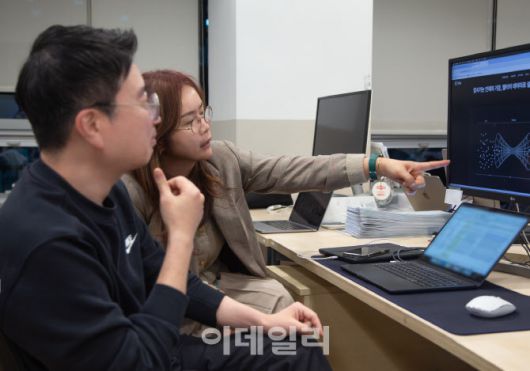 전소영 텔타 총괄이 서울 강남구 사무실에서 AI 기반 HR 인텔리전스 솔루션 텔타를 소개하고 있다.(사진=Telta)