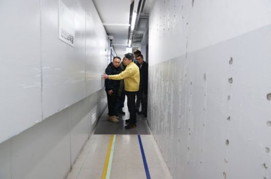 홍지선 국토교통부 제2차관이 7일 오전 취임 이후 첫 현장 행보로 경기도 광주시 곤지암읍에 위치한 쿠팡CFS 곤지암1센터를 찾아 물류센터 시설 관리와 종사자 근로 여건을 점검했다. (사진=국토교통부)