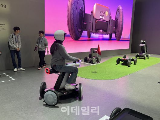 현대차그룹 바퀴로봇 ‘모베드’ (사진=정병묵 기자)
