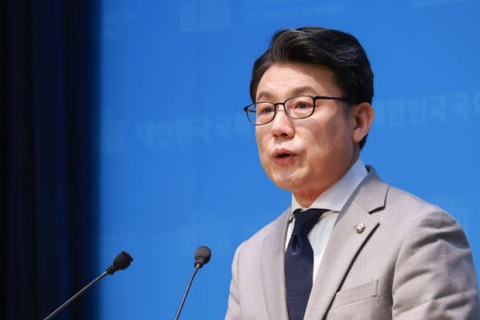 더불어민주당 진성준 의원(사진=연합뉴스)