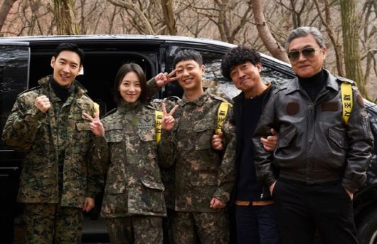 왼쪽부터 이제훈, 표예진, 배유람, 장혁진, 김의성(사진=SBS)