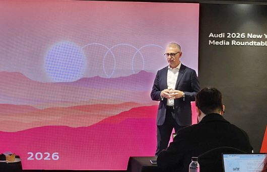 스티브 클로티 아우디코리아 사장이 15일 서울 강남구 논현동 아우디 도산대로 전시장에서 열린 ‘2026 신년 미디어 라운드테이블’에서 발표하고 있다. (사진=이데일리 이배운 기자)