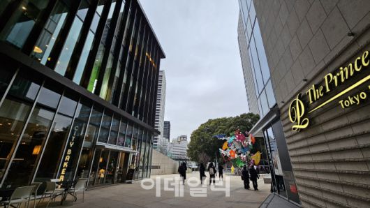 ZVC가 입주해 있는 일본 도쿄 키오이 타워 1층에서 바라본 거리 모습.(사진=김세연기자)