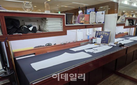 골드핑거 양복점. (사진=김응태 기자)