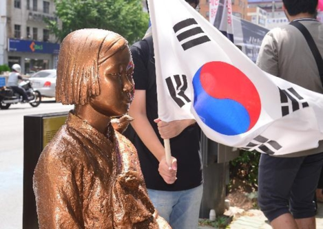 조선일보