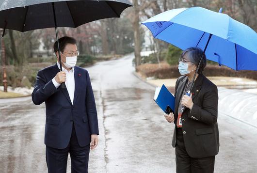 조선일보