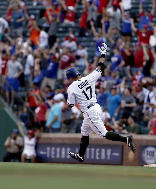 추신수는 2018시즌 마쓰이가 가진 아시아 선수 최다 홈런 기록을 깼다. / 조선일보DB
