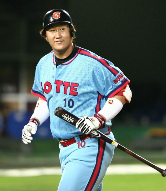 2007시즌의 이대호. 롯데 타선을 홀로 이끌던 시절이다. / 조선일보DB