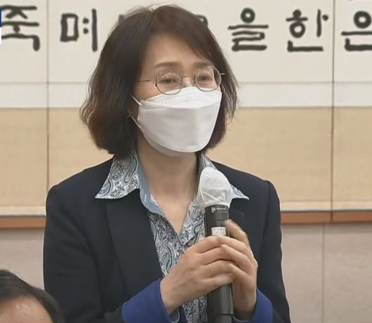 이갑숙 공군 양성평등센터장이 지난 10일 국회 법제사법위원회에 출석, 의원들 질문에 답변하고 있다./국회 의사중계시스템