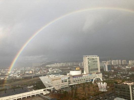 조선일보