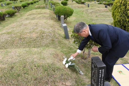 조선일보